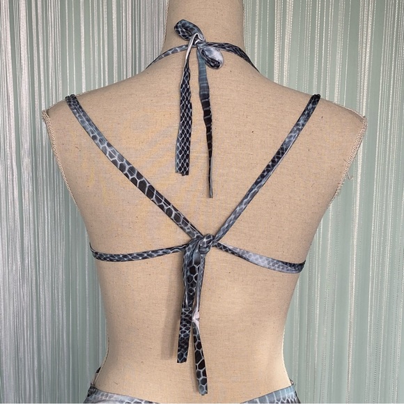 Mikino Open Back Snake Print Maxi Dress NWT - Picture 14 of 17